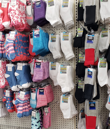 Dollar Store «Dollar Tree», reviews and photos, 3300 Ferncliff Ave NW, Roanoke, VA 24017, USA