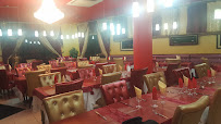 Atmosphère du Restaurant indien New Maharaja Grill à Saint-Denis - n°12