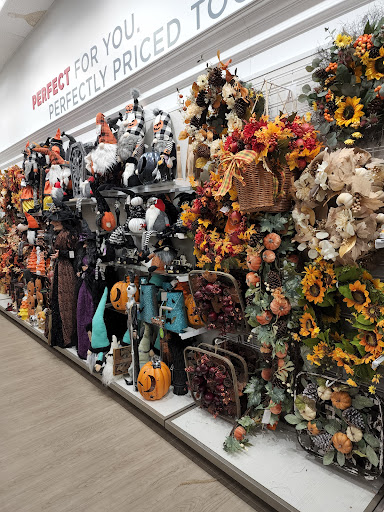 Department Store «HomeGoods», reviews and photos, 65 Commerce Way, Seekonk, MA 02771, USA