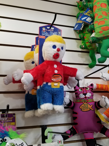 Pet Supply Store «The Feed Bag Pet Supply», reviews and photos, 10900 N Port Washington Rd, Mequon, WI 53092, USA