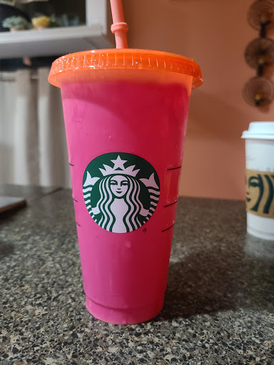 Coffee Shop «Starbucks», reviews and photos, 14 Fenn Rd, Newington, CT 06111, USA