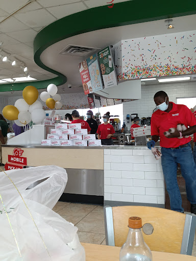 Bakery «Krispy Kreme Doughnuts», reviews and photos, 741 Hillcrest Rd, Mobile, AL 36695, USA