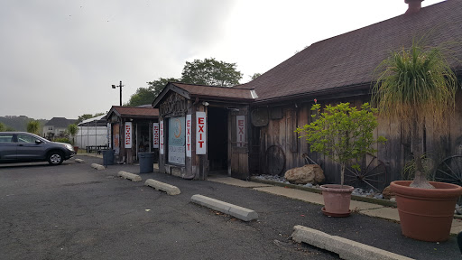 Liquor Store Liquor Barn Reviews And Photos 1051 Florence