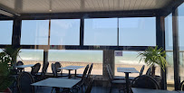 Atmosphère du Le Clos Normand Restaurant Hôtel à Saint-Aubin-sur-Mer - n°14