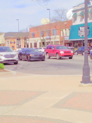 Ice Cream Shop «Sanders Chocolate & Ice Cream Shoppes - Wyandotte», reviews and photos, 3042 Biddle Ave, Wyandotte, MI 48192, USA
