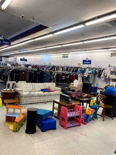 Thrift Store «Goodwill Industries of Greater Cleveland & East Central Ohio», reviews and photos, 12650A Rockside Rd, Cleveland, OH 44125, USA