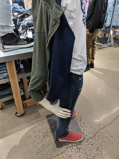 Clothing Store «Old Navy», reviews and photos, 12300 Jefferson Ave, Newport News, VA 23602, USA