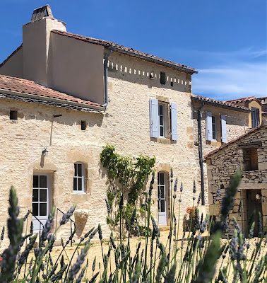 Chambre en pierre Gîtes & Table d'hôtes à Blanquefort-sur-Briolance