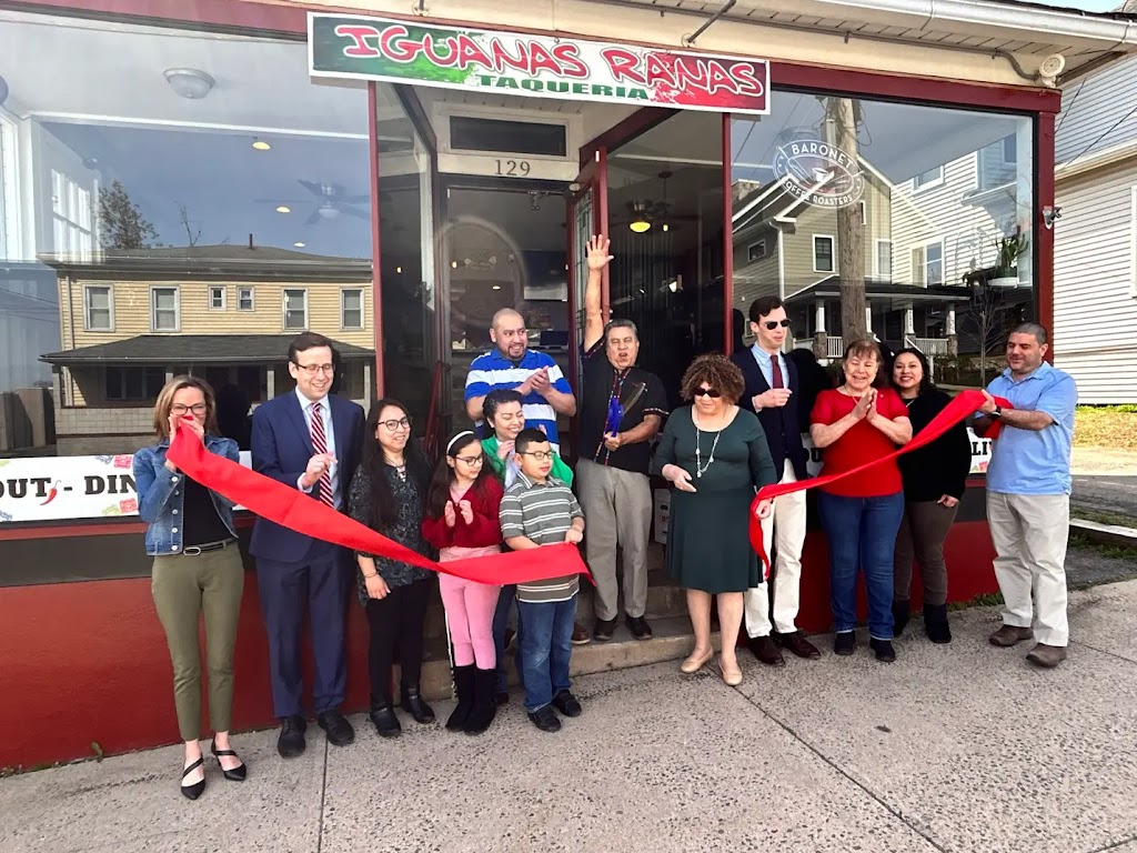 Iguanas Ranas Taqueria 06457