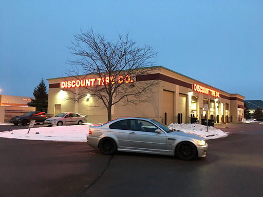 Discount Tire Store - Plymouth, MN, 1655 Annapolis Ln N, Plymouth, MN 55441, USA, 