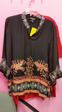Fashion Resale Boutique/State Line Tailor Shoppe - Photo 9 - Car repair in Kansas City, MO, Overland Park