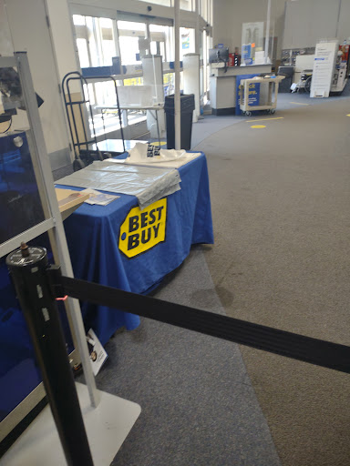 Electronics Store «Best Buy», reviews and photos, 187 Creekside Way, New Braunfels, TX 78130, USA