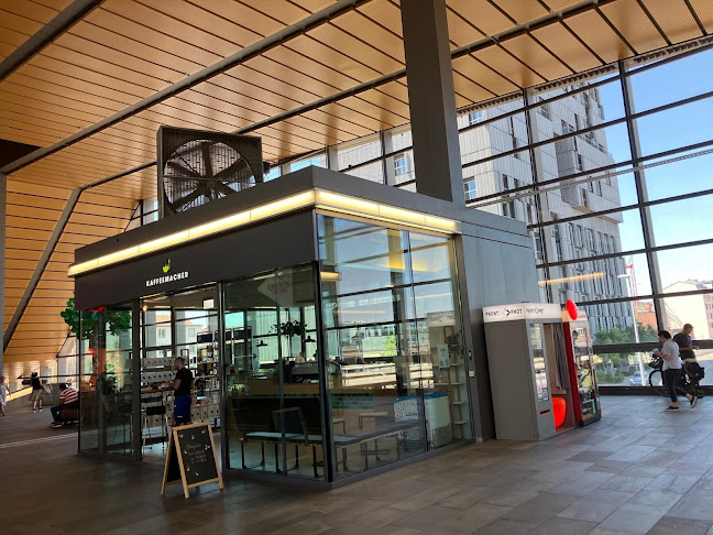 Rezensionen über Kaffeemacher Café in Basel - Café