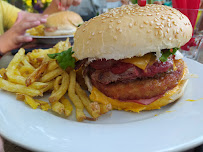Hamburger du Restauration rapide road snack restobus à Le Grès - n°11