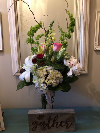 Florist «The Flower Gallery», reviews and photos, 127 N Ashley St, Valdosta, GA 31601, USA