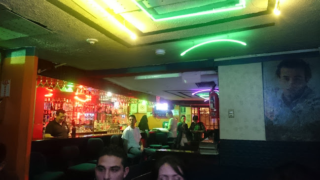 Opiniones de Julio's Karaoke Bar en Quito - Pub