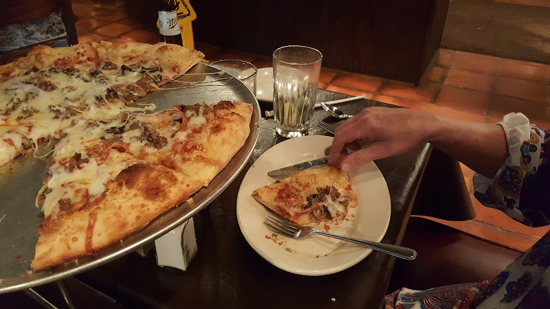 #1 best pizza place in Savannah - Bella's Italian Cafe