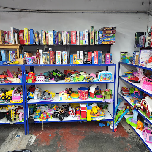 Thrift Store «MAJ-R Thrift & Discount», reviews and photos