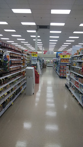 Grocery Store «Schnucks», reviews and photos, 975 S Annie Glidden Rd, DeKalb, IL 60115, USA