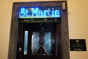 St. Martin pub image