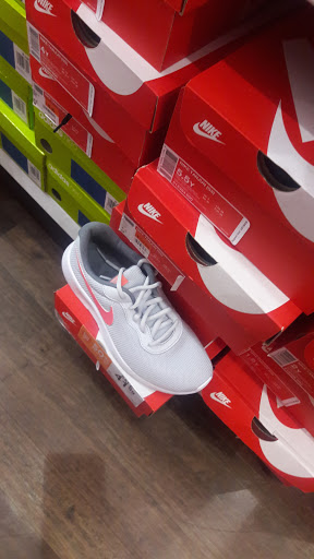 Shoe Store «Rack Room Shoes», reviews and photos, 245 King St, Charleston, SC 29401, USA