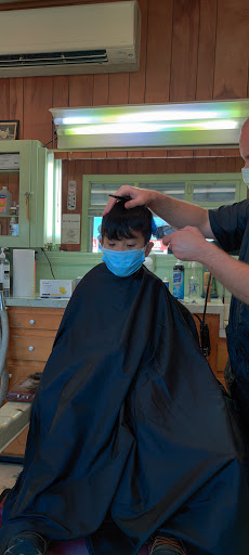 Barber Shop «Sandston Barber Shop», reviews and photos, 15 W Williamsburg Rd, Sandston, VA 23150, USA