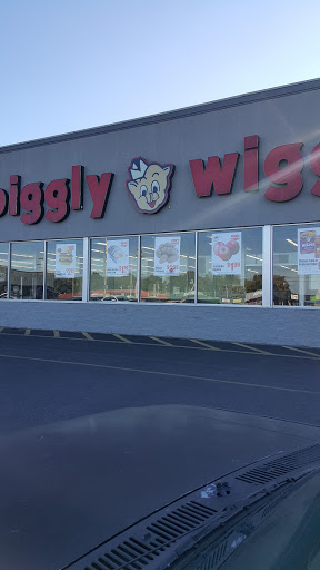 Piggly Wiggly, 1101 Scottsville Rd, Lafayette, TN 37083, USA, 