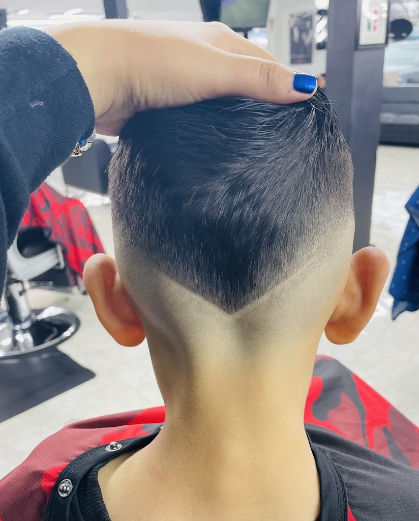 Ivan’s Barbershop 76012