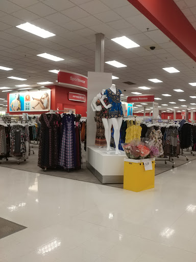 Department Store «Target», reviews and photos, 2099 Skokie Valley Rd, Highland Park, IL 60035, USA