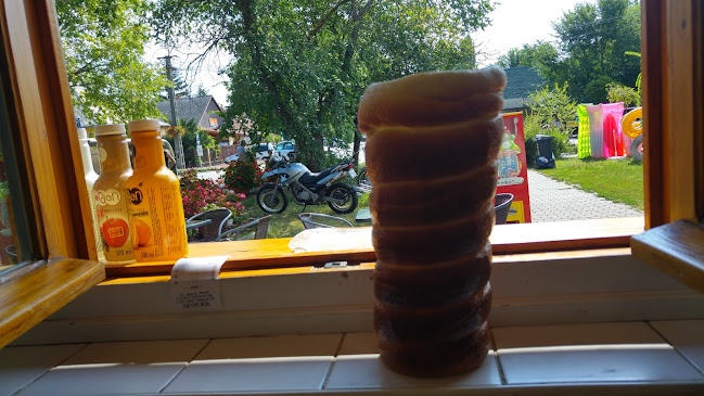 Comentarii opinii despre Kürtőskalács Sütöde Cserkeszőlő