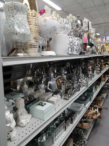 Clothing Store «Burlington Coat Factory», reviews and photos, 9189 E Indian Bend Rd, Scottsdale, AZ 85250, USA