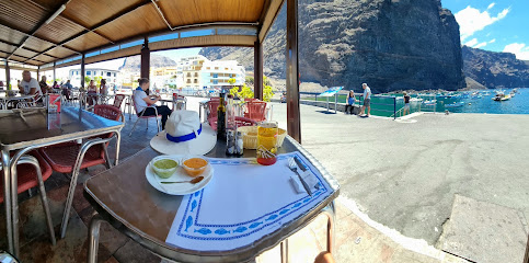 Bar Restaurante Cofradía de Pescadores - Muelle de Vueltas 38870 La Gomera, 38870, Santa Cruz de Tenerife, Spain