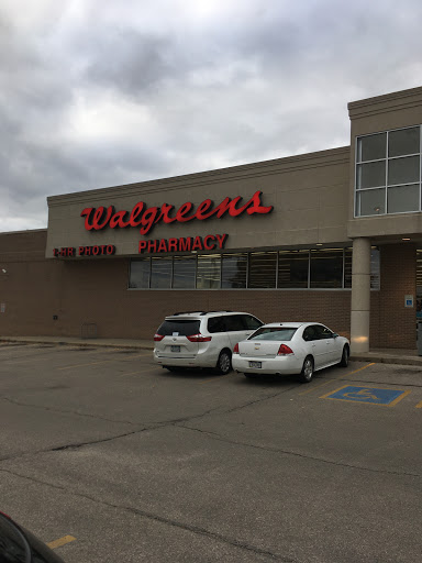 Walgreens, 1225 7th Ave, Marion, IA 52302, USA, 
