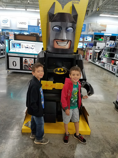 Shopping Mall «Lakeshore Crossing Shopping Center», reviews and photos, 410 Shallowford Rd, Gainesville, GA 30504, USA