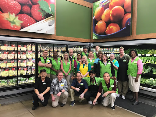 Supermarket «Walmart Neighborhood Market», reviews and photos, 735 W Sublett Rd, Arlington, TX 76017, USA