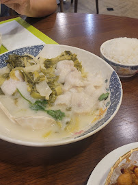 Soupe de poulet du Restaurant chinois Yummy Noodles 渔米酸菜鱼 川菜 à Paris - n°9