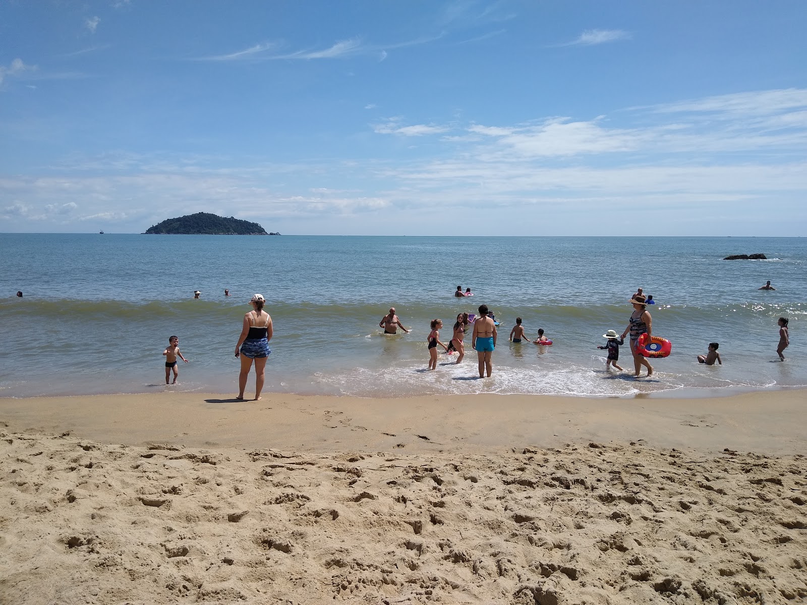 Foto de Praia da Saudade - lugar popular entre os apreciadores de relaxamento