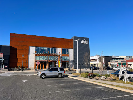 Outdoor Sports Store «REI», reviews and photos, 161 Town Square Pl, King of Prussia, PA 19406, USA