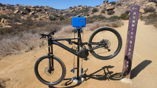 LA Fly Rides image
