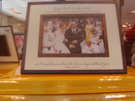 Gift Shop «Magpies Gifts», reviews and photos, 5000 Bellaire Blvd, Bellaire, TX 77401, USA