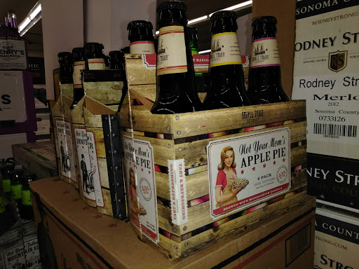 Liquor Store «Yankee Spirits», reviews and photos, 376 Main St, Sturbridge, MA 01566, USA