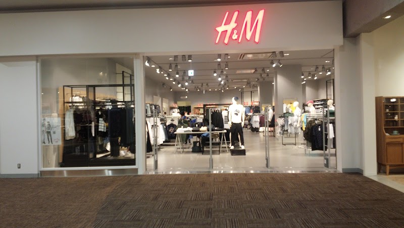 H M エイチ アンド エム イオンモール筑紫野店 福岡県筑紫野市立明寺 衣料品店 衣料品 グルコミ