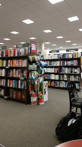 Book Store «Barnes & Noble», reviews and photos, 631 E Boughton Rd, Bolingbrook, IL 60440, USA