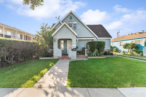 Josie Andrade & Associates image