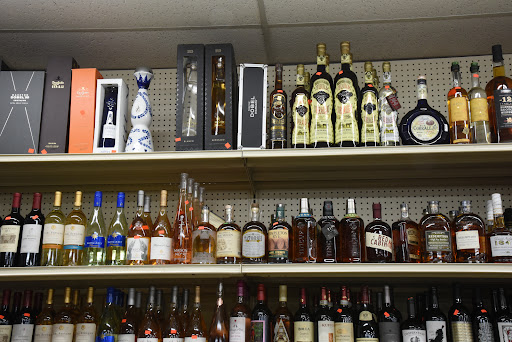 Liquor Store «Crockers Party Store», reviews and photos, 1702 Broadway, Niles, MI 49120, USA