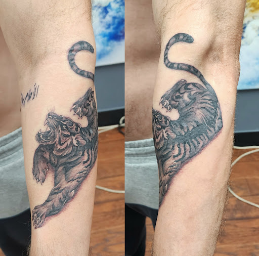 Explore 3 siblings tattoo ideas, creative tattoo ideas in Seattle, available at Dragon Tattoo