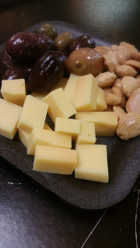 Wine Store «The Wine & Cheese Place», reviews and photos, 14748 Clayton Rd, Ballwin, MO 63011, USA