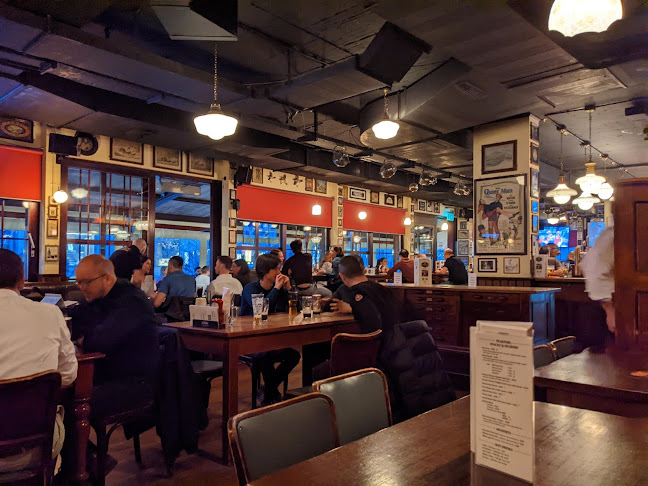 Kennedy's Irish Pub - Bar