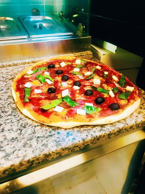 PIZZERIA La Tute Les CABANNES à Les Cabannes