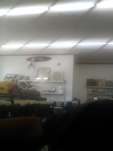 Thrift Store «Value World», reviews and photos, 11900 Detroit Ave, Lakewood, OH 44107, USA